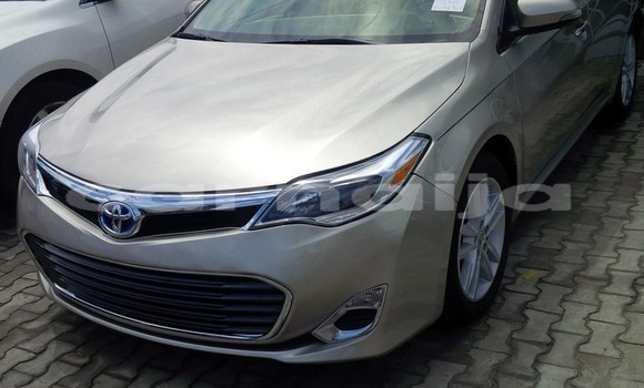Buy Used Toyota Avalon Silver Car in Lagos in Lagos State