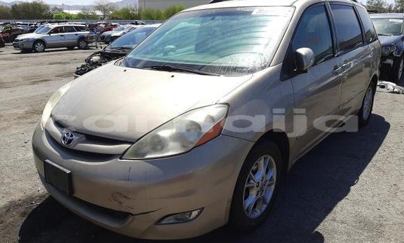 Buy Import Toyota Sienna Other Car in Daura in Katsina Buy Import Toyota Sienna Other Car in Daura in Katsina