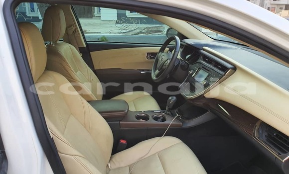Acheter Occasion Voiture Toyota Avalon Blanc à Lagos, État de Lagos Acheter Occasion Voiture Toyota Avalon Blanc à Lagos, État de Lagos