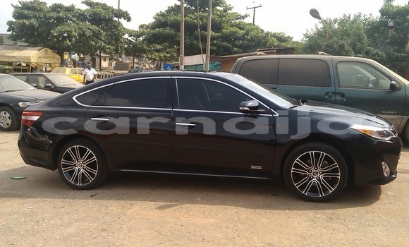 Buy Used Toyota Avalon Black Car in Lagos in Lagos State