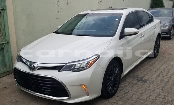 Acheter Occasion Voiture Toyota Avalon Blanc à Lagos, État de Lagos Acheter Occasion Voiture Toyota Avalon Blanc à Lagos, État de Lagos