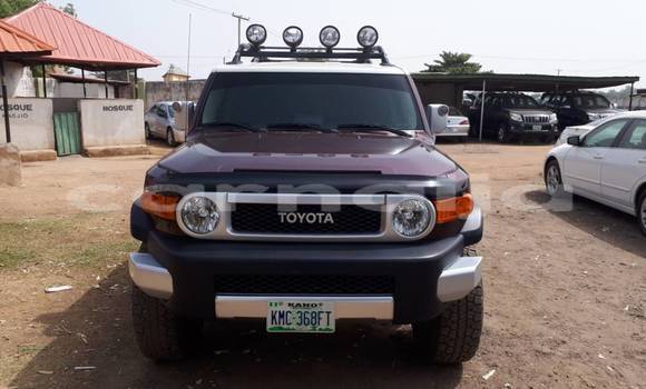 Acheter Occasion Voiture Toyota FJ Cruiser Rouge à Lagos, État de Lagos Acheter Occasion Voiture Toyota FJ Cruiser Rouge à Lagos, État de Lagos