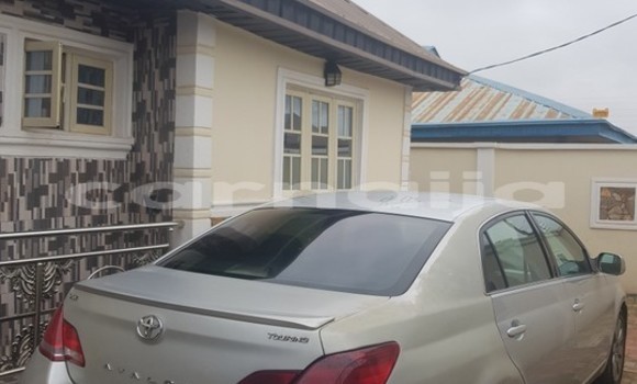 Buy Used Toyota Avalon Silver Car in Lagos in Lagos State