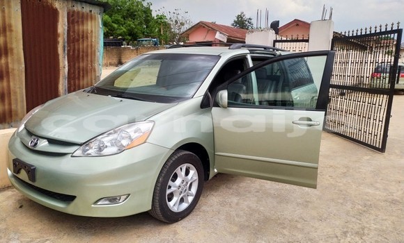 Acheter Occasion Voiture Toyota Camry Beige à Lagos, État de Lagos Acheter Occasion Voiture Toyota Camry Beige à Lagos, État de Lagos