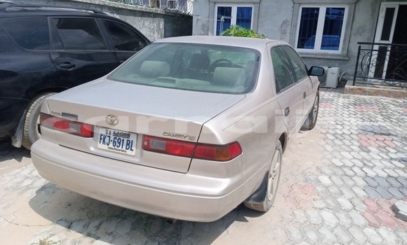 Acheter Occasion Voiture Toyota Camry Gris à Lagos, État de Lagos
