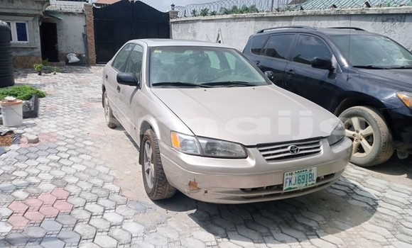 Acheter Occasion Voiture Toyota Camry Gris à Lagos, État de Lagos Acheter Occasion Voiture Toyota Camry Gris à Lagos, État de Lagos