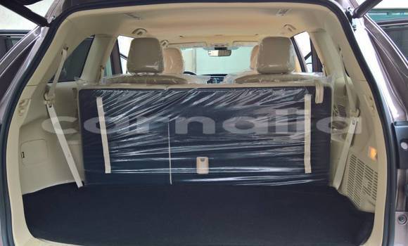 Buy Used Toyota Highlander Beige Car in Lagos in Lagos State Buy Used Toyota Highlander Beige Car in Lagos in Lagos State
