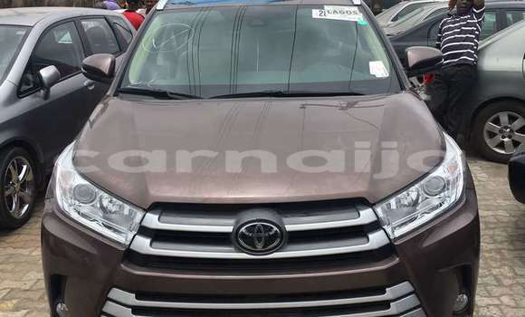 Buy Used Toyota Highlander Beige Car in Lagos in Lagos State Buy Used Toyota Highlander Beige Car in Lagos in Lagos State