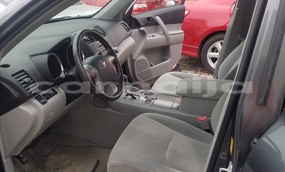 Acheter Occasion Voiture Toyota Highlander Gris à Lagos, État de Lagos Acheter Occasion Voiture Toyota Highlander Gris à Lagos, État de Lagos