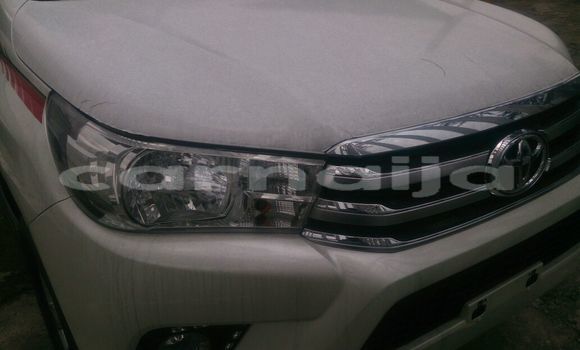 Buy Used Toyota Hilux White Car in Lagos in Lagos State Buy Used Toyota Hilux White Car in Lagos in Lagos State