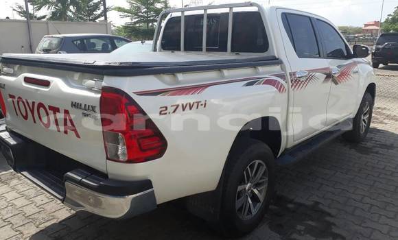 Acheter Occasion Voiture Toyota Hilux Blanc à Lagos, État de Lagos Acheter Occasion Voiture Toyota Hilux Blanc à Lagos, État de Lagos