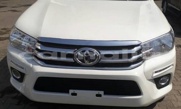 Acheter Occasion Voiture Toyota Hilux Blanc à Lagos, État de Lagos Acheter Occasion Voiture Toyota Hilux Blanc à Lagos, État de Lagos