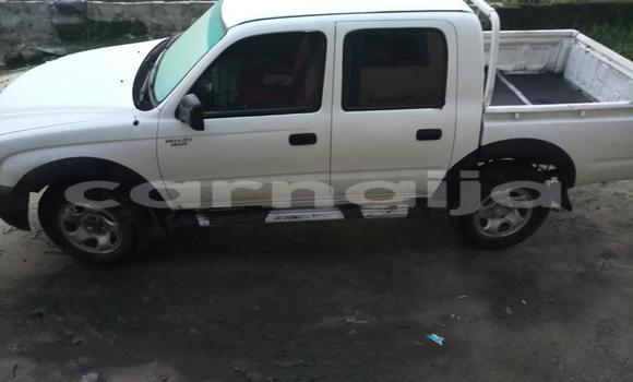 Acheter Occasion Voiture Toyota Hilux Blanc à Lagos, État de Lagos Acheter Occasion Voiture Toyota Hilux Blanc à Lagos, État de Lagos