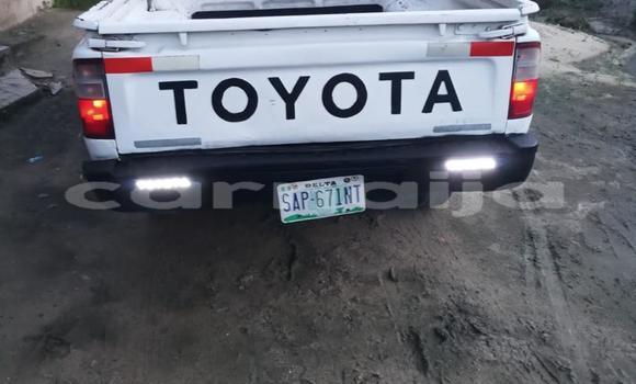 Acheter Occasion Voiture Toyota Hilux Blanc à Lagos, État de Lagos Acheter Occasion Voiture Toyota Hilux Blanc à Lagos, État de Lagos