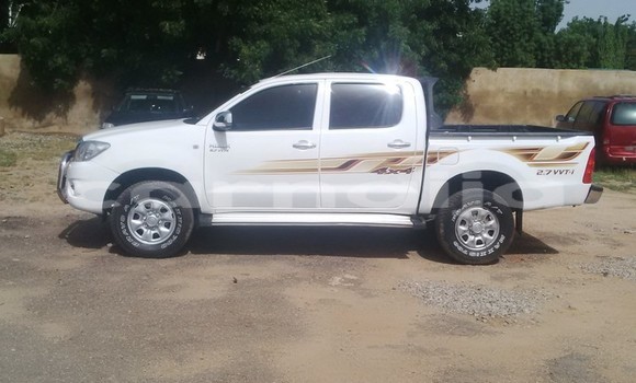 Acheter Occasion Voiture Toyota Hilux Blanc à Lagos, État de Lagos Acheter Occasion Voiture Toyota Hilux Blanc à Lagos, État de Lagos