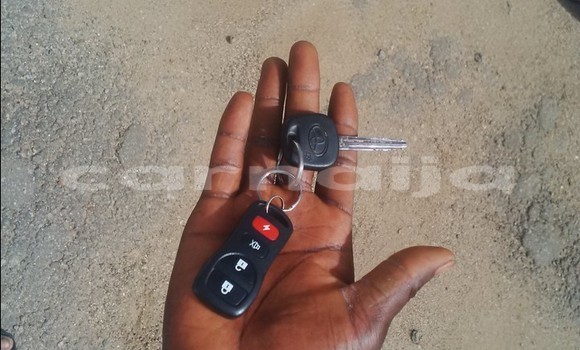 Acheter Occasion Voiture Toyota Hilux Blanc à Lagos, État de Lagos Acheter Occasion Voiture Toyota Hilux Blanc à Lagos, État de Lagos