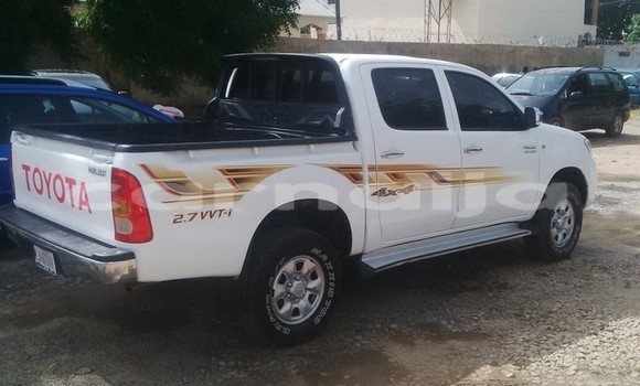 Acheter Occasion Voiture Toyota Hilux Blanc à Lagos, État de Lagos Acheter Occasion Voiture Toyota Hilux Blanc à Lagos, État de Lagos
