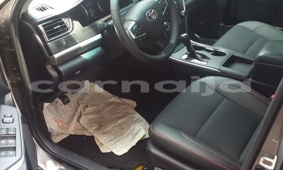 Acheter Occasion Voiture Toyota Camry Beige à Lagos, État de Lagos Acheter Occasion Voiture Toyota Camry Beige à Lagos, État de Lagos