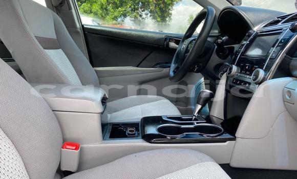 Acheter Occasion Voiture Toyota Camry Solara Blanc à Lagos, État de Lagos Acheter Occasion Voiture Toyota Camry Solara Blanc à Lagos, État de Lagos