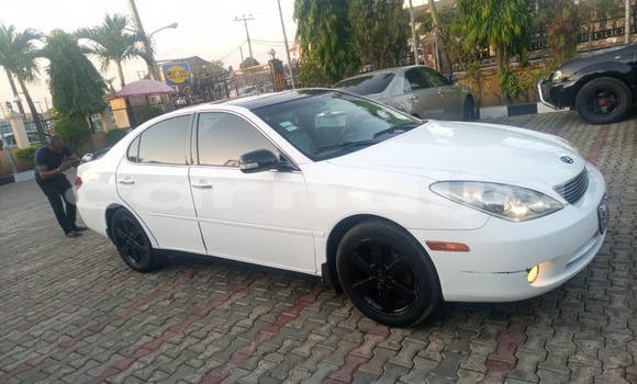 Buy Used Lexus ES White Car in Lagos in Lagos State Buy Used Lexus ES White Car in Lagos in Lagos State