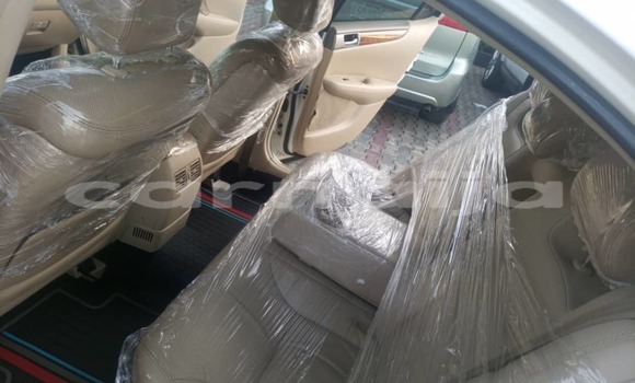 Acheter Occasion Voiture Lexus ES Blanc à Lagos, État de Lagos Acheter Occasion Voiture Lexus ES Blanc à Lagos, État de Lagos