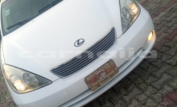 Acheter Occasion Voiture Lexus ES Blanc à Lagos, État de Lagos Acheter Occasion Voiture Lexus ES Blanc à Lagos, État de Lagos