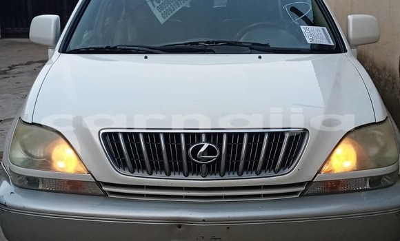 Acheter Occasion Voiture Lexus RX 330 Blanc à Lagos, État de Lagos Acheter Occasion Voiture Lexus RX 330 Blanc à Lagos, État de Lagos