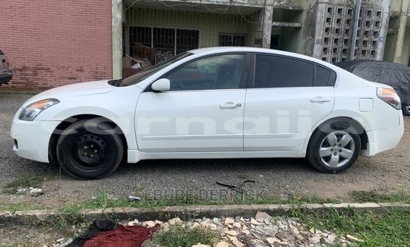 Buy Used Nissan Altima White Car in Lagos in Lagos State Buy Used Nissan Altima White Car in Lagos in Lagos State