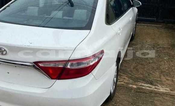 Acheter Occasion Voiture Toyota Camry Blanc à Lagos, État de Lagos