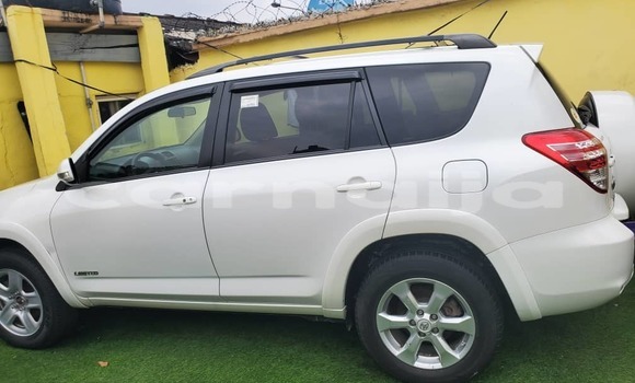 Buy Used Toyota RAV4 White Car in Lagos in Lagos State