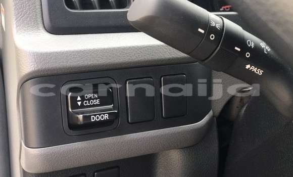 Acheter Occasion Voiture Toyota Camry Blanc à Lagos, État de Lagos Acheter Occasion Voiture Toyota Camry Blanc à Lagos, État de Lagos