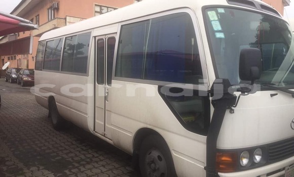 Acheter Occasion Voiture Toyota Coaster Blanc à Lagos, État de Lagos Acheter Occasion Voiture Toyota Coaster Blanc à Lagos, État de Lagos