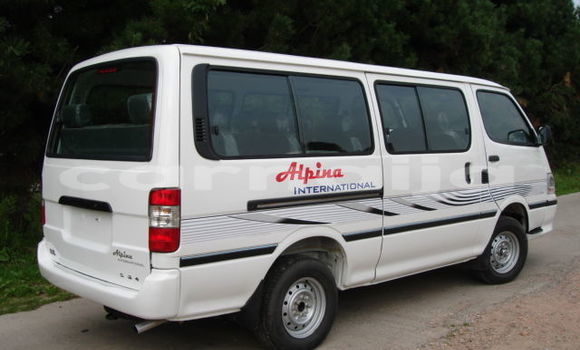 Acheter Occasion Voiture Toyota Coaster Blanc à Lagos, État de Lagos Acheter Occasion Voiture Toyota Coaster Blanc à Lagos, État de Lagos