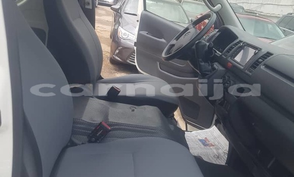 Acheter Occasion Voiture Toyota Hiace Blanc à Lagos, État de Lagos Acheter Occasion Voiture Toyota Hiace Blanc à Lagos, État de Lagos