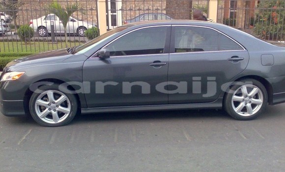 Acheter Occasion Voiture Toyota Camry Gris à Lagos, État de Lagos Acheter Occasion Voiture Toyota Camry Gris à Lagos, État de Lagos