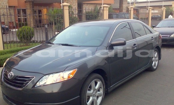 Acheter Occasion Voiture Toyota Camry Gris à Lagos, État de Lagos Acheter Occasion Voiture Toyota Camry Gris à Lagos, État de Lagos