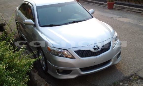Acheter Occasion Voiture Toyota Camry Gris à Lagos, État de Lagos Acheter Occasion Voiture Toyota Camry Gris à Lagos, État de Lagos