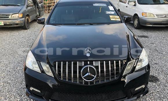 Acheter Occasion Voiture Mercedes-Benz E–Class Noir à Lagos, État de Lagos Acheter Occasion Voiture Mercedes-Benz E–Class Noir à Lagos, État de Lagos