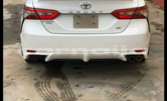 Buy Used Toyota Venza White Car in Lagos in Lagos State