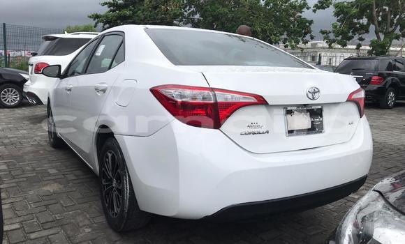 Acheter Occasion Voiture Toyota Camry Blanc à Lagos, État de Lagos