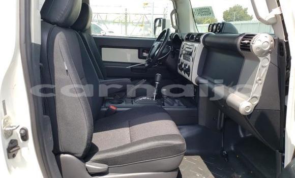 Buy New Toyota FJ Cruiser White Car in Badagry in Lagos State Buy New Toyota FJ Cruiser White Car in Badagry in Lagos State