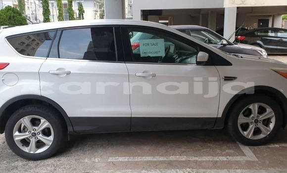 Acheter Import Voiture Ford Escape Blanc à Lagos, État de Lagos