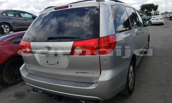 Acheter Neuf Voiture Toyota Sienna Gris à Badagry, État de Lagos Acheter Neuf Voiture Toyota Sienna Gris à Badagry, État de Lagos