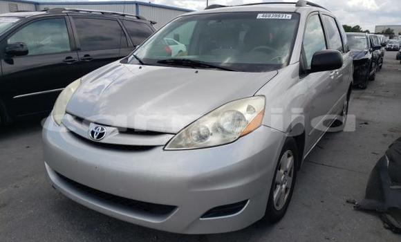 Acheter Neuf Voiture Toyota Sienna Gris à Badagry, État de Lagos Acheter Neuf Voiture Toyota Sienna Gris à Badagry, État de Lagos