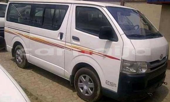 Buy Import Toyota Hiace White Car in Daura in Katsina Buy Import Toyota Hiace White Car in Daura in Katsina