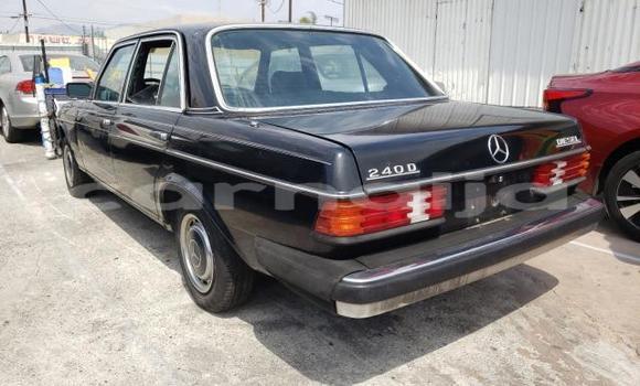 Acheter Neuf Voiture Mercedes-Benz 270D Noir à Badagry, État de Lagos Acheter Neuf Voiture Mercedes-Benz 270D Noir à Badagry, État de Lagos