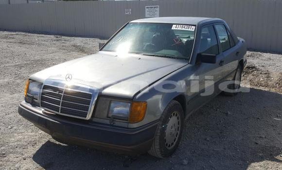 Acheter Neuf Voiture Mercedes-Benz 300–Series Gris à Badagry, État de Lagos Acheter Neuf Voiture Mercedes-Benz 300–Series Gris à Badagry, État de Lagos