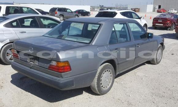 Acheter Neuf Voiture Mercedes-Benz 300–Series Gris à Badagry, État de Lagos Acheter Neuf Voiture Mercedes-Benz 300–Series Gris à Badagry, État de Lagos