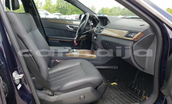 Acheter Neuf Voiture Mercedes-Benz E–Class Noir à Badagry, État de Lagos Acheter Neuf Voiture Mercedes-Benz E–Class Noir à Badagry, État de Lagos
