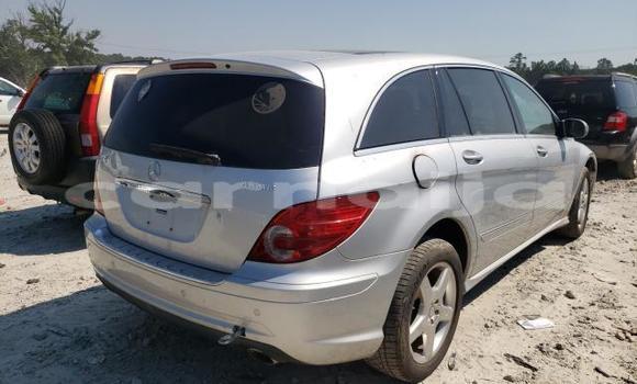 Acheter Neuf Voiture Mercedes-Benz R–Class Gris à Badagry, État de Lagos Acheter Neuf Voiture Mercedes-Benz R–Class Gris à Badagry, État de Lagos